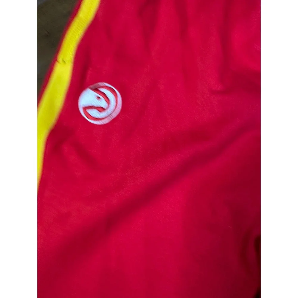 Nike Atlanta‎ Hawks NBA Dri-FIT Red Yellow Youth XL Joggers Track Pants 18/20